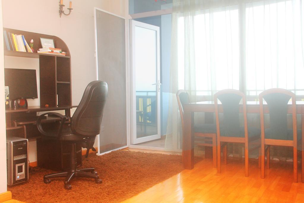 Apartment Rustaveli 57 Батуми Экстерьер фото