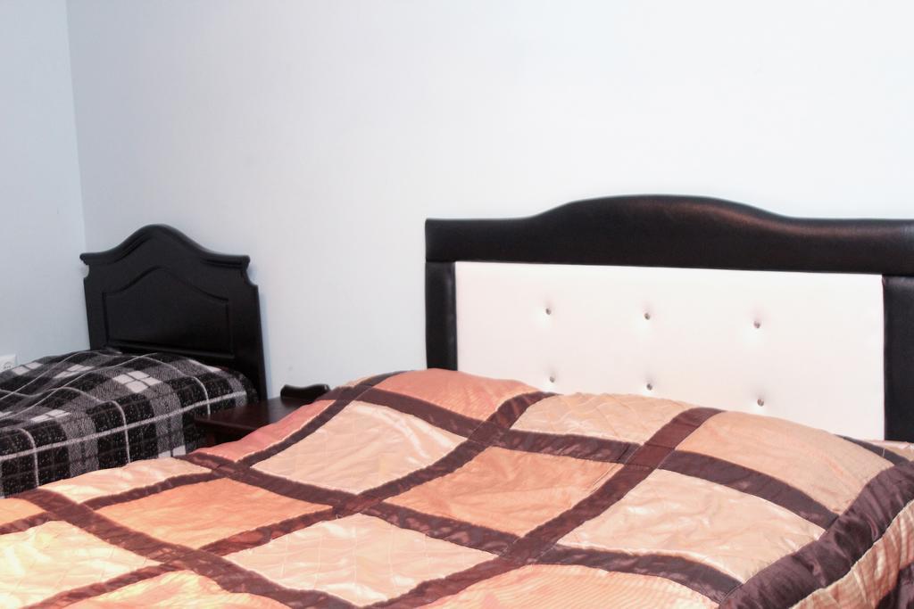 Apartment Rustaveli 57 Батуми Экстерьер фото
